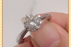 钻戒掉瓷砖地面会坏吗，钻戒掉瓷砖上会不会松动