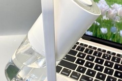 加湿器可以放在电脑显示器前面吗，加湿器放显示器旁边有影响吗