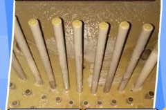 多士炉里面的渣渣怎么清理，多士炉怎么清洗里面