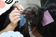 梳子上都是毛絮怎样清洁，梳子上的絮状物？