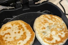 电饼铛第一次用冒烟正常吗，电饼铛第一次加热有味