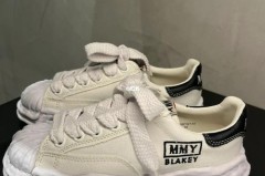 溶解鞋是什么牌子，溶解鞋怎么那么贵？