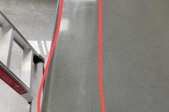 厨房石英石台面发黄可以用刀刮吗_厨房石英石台面脏了可不可以抛光