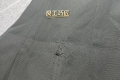 衣服勾丝是质量问题吗，衣服勾丝怎么处理看不出