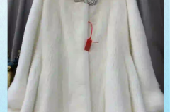 彩色的貂皮大衣会褪色吗_彩色貂皮能染黑色吗