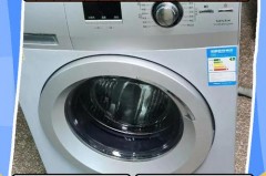 花露水倒进洗衣机里能消毒吗，花露水倒进洗衣机里能消毒吗安全吗？