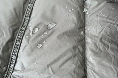 羽绒服三防面料钻毛吗，三防面料的羽绒服会不会脏