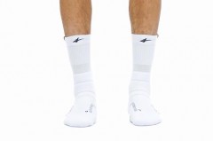 篮球袜硬了怎么洗，篮球袜很紧怎么办