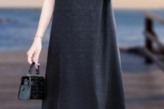 仿香云纱夏天穿热吗，高仿香云纱料子咋样？