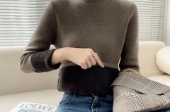 加绒打底衫掉绒是否质量不好_加绒的打底衫