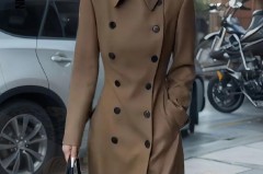 风衣什么颜色好看不过时，风衣什么颜色好搭配