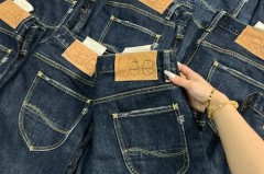 新牛仔裤会不会别人穿过，新的牛仔裤买回来要洗吗？