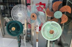 小风扇去哪里批发便宜_小风扇在哪什么店可以买