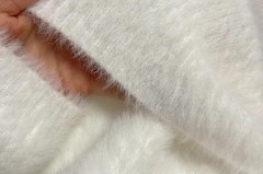 貂皮大衣有几处缺毛正常吗，貂皮大衣毛掉了一块怎么办