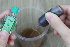 花露水加风油精会怎么样，花露水里加风油精能杀虫吗？