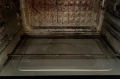 烤箱油哈味怎么去除_烤箱里面有油,怎么清洁