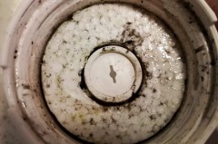 焖烧杯漏水是什么原因_焖烧杯排气孔漏水怎么办