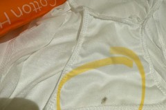 内裤黑点怎么洗干净，内裤黑斑如何洗去？