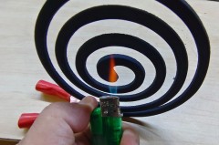 蚊香不拆开可以点吗，蚊香不拆开会烧在一起去吗？