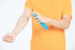 花露水可以去除残胶吗，花露水去胶痕什么原理？