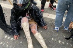 过膝靴穿着磨脚是什么原因，过膝靴会不会越穿越松