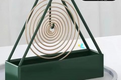 蚊香可以放在塑料瓶盖上吗，蚊香可以放在塑料泡沫上吗？