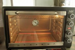 烤箱预热需不需要开门_烤箱预热需要开功能键吗