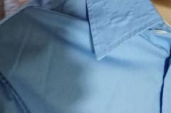 衣服熨烫会起泡是怎么回事，衣服熨烫后发亮怎么办