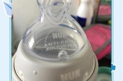 硅胶奶瓶多久换一次好_一般硅胶奶瓶用多久需要更换