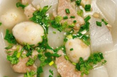 肉片汤怎么做好吃又嫩，金针菇肉片汤怎么做好吃又嫩？