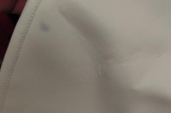 羽绒服有一块没有羽绒属于瑕疵吗，羽绒服有地方没羽绒？