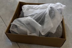 鞋盒里的白袋子有什么用，鞋盒里的白袋子可以防止鞋子变黄吗？