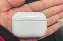 airpods充电仓可以带上飞机吗，airpods充电仓可以给手机充电吗？