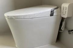 马桶打胶是为了固定马桶还是防漏水，马桶打胶一般多少钱？