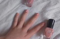 免烤微胶指甲油需不需要用底油_美甲免烤微胶怎么用