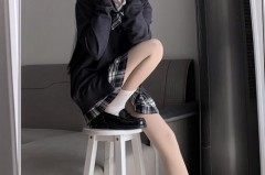 jk穿了光腿神器还要穿袜子吗_jk制服光腿神器穿搭