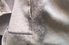 羊毛大衣发霉了干洗洗得掉吗，羊毛衣服发霉怎么处理？