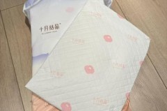 月经垫和隔尿垫一样吗_隔尿垫能当姨妈垫用吗