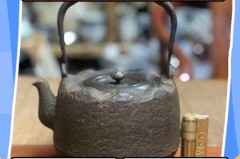 水壶铁锈如何用醋清理，水壶铁锈如何用醋清理视频？